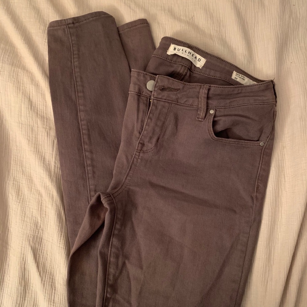 Bullhead brown jeans